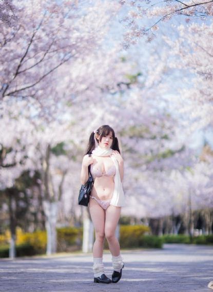 新来的女教师_蓝光BD在线观看