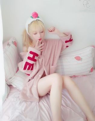 一百个女朋友超级喜欢你_4K动漫在线观看