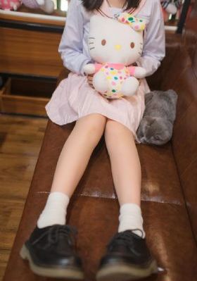 教室里调教大乳奶牛老师_1080P免费观看